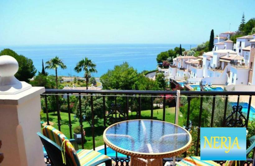 Апартаменты Apartamento Con Espectaculares Vistas Al Mar. Нерха Экстерьер фото